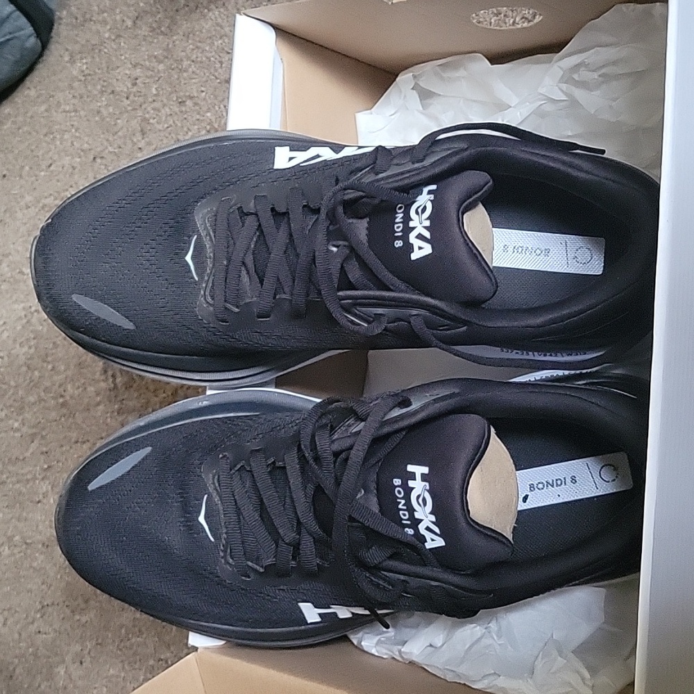 Hoka Bondi 8 - size 11D